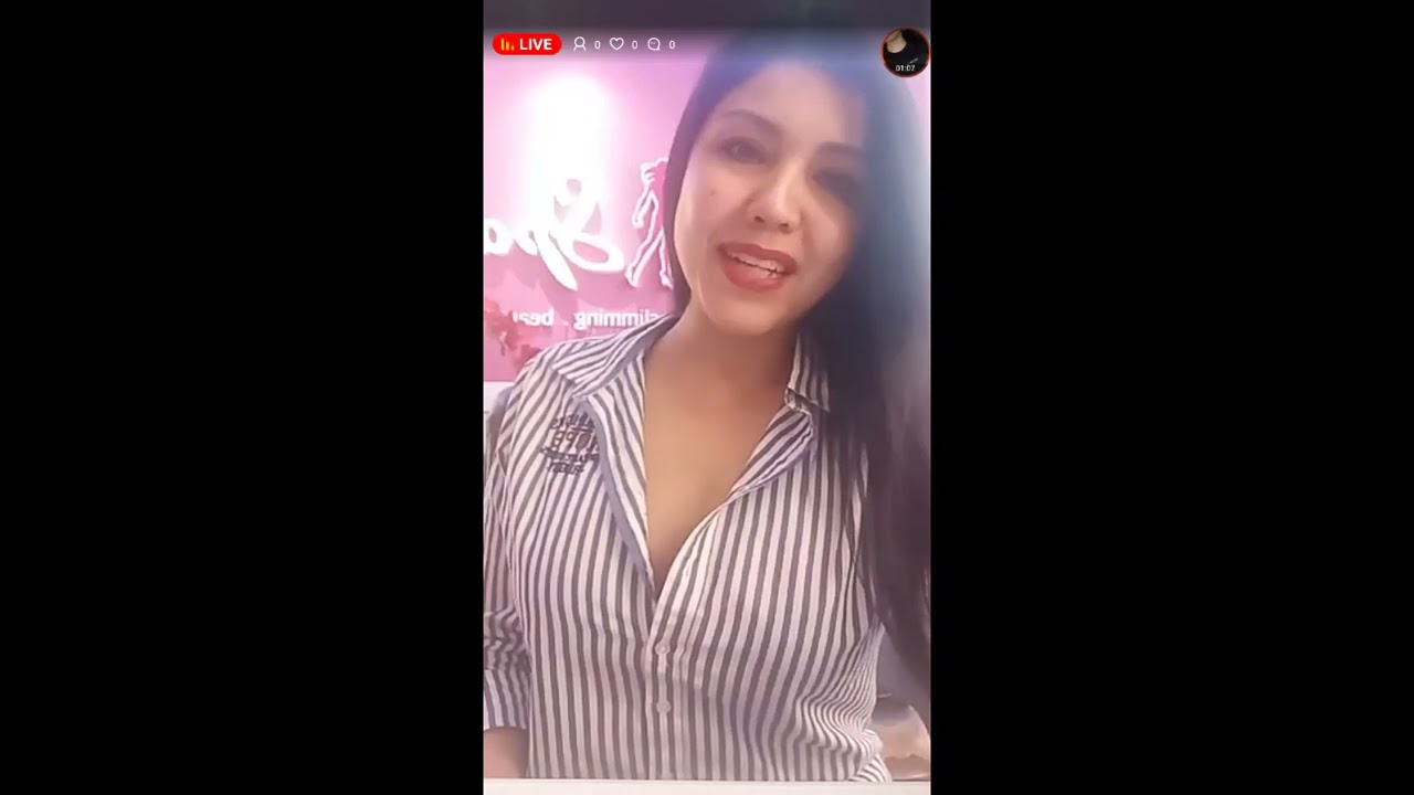 Live Akak Ratu SPA Yang Cantik n Hot!!! Pastikan Jangan Terkejut Tau Guys!!