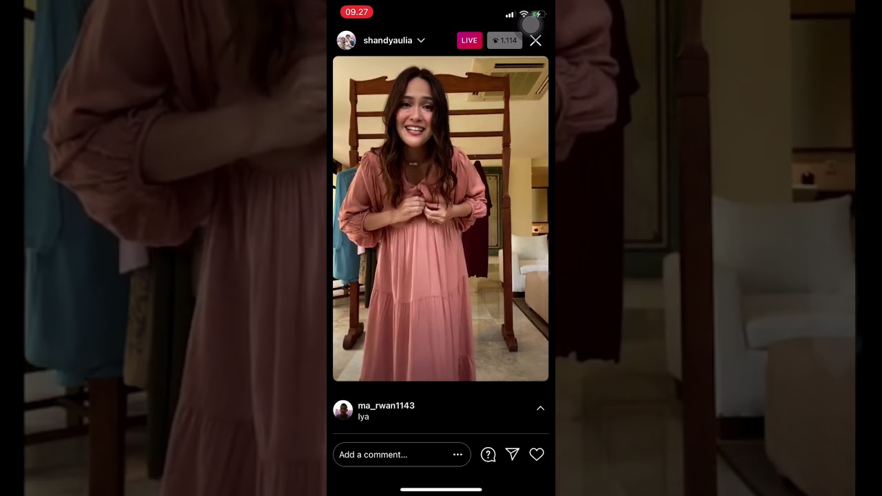 Live instagram Shandy aulia