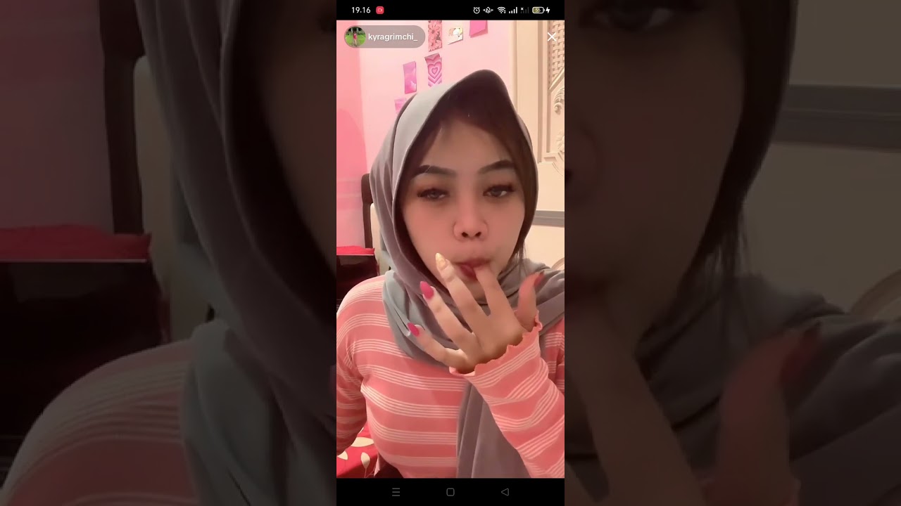 live @kyragrimichi tobrut🤤
