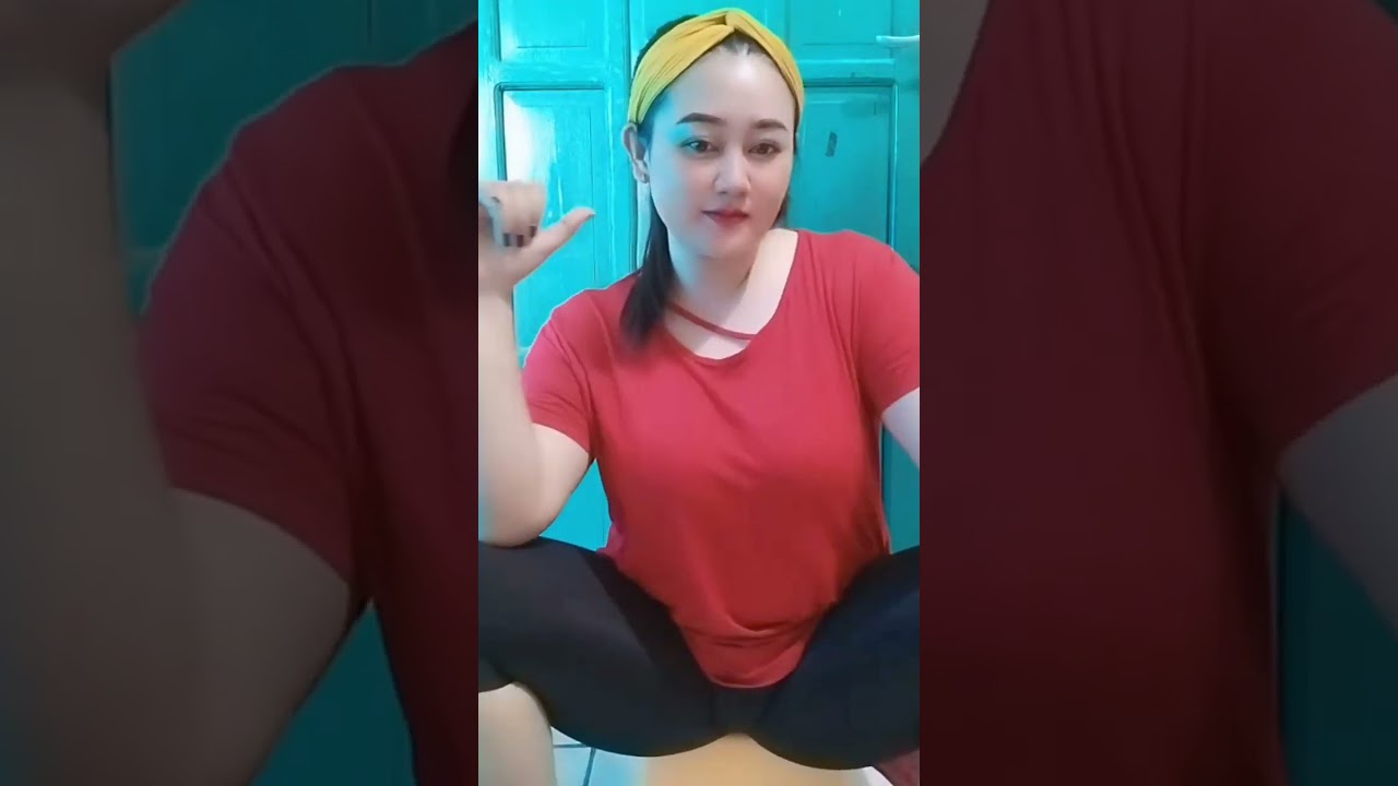 live mama muda goyangan apem tembem #gemoy #viral #chubby #janda #cantik #mengkilap