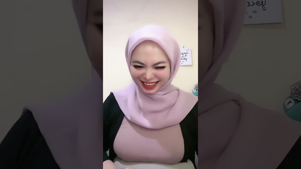 Live tiktok jilbob zhafira🦋