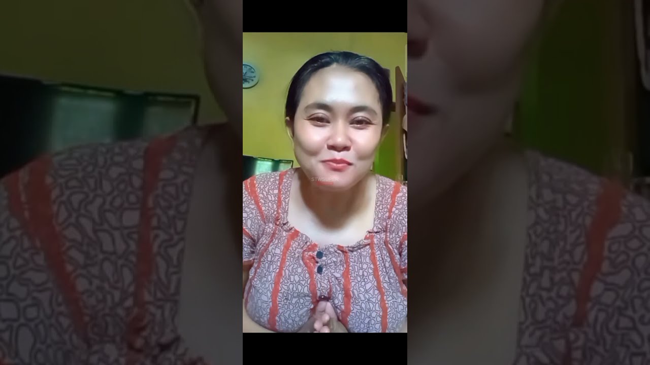 LIVE TIKTOK MAMAH IDA LUPA PAKE KAP CAP GUNUNG KEMBAR