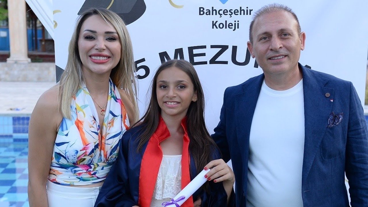 LİNA'NIN MEZUNİYET PARTİSİ