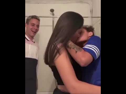 Lomotif - 21 (Kelly beijando várias pessoas)
