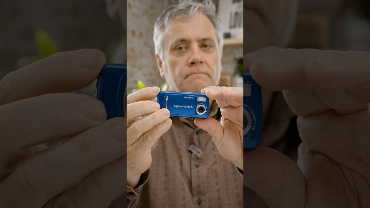 Look at this tiny digital camera!! Sony Cybershot U20 #vintagecamera #vintagedigitalcamera #y2k