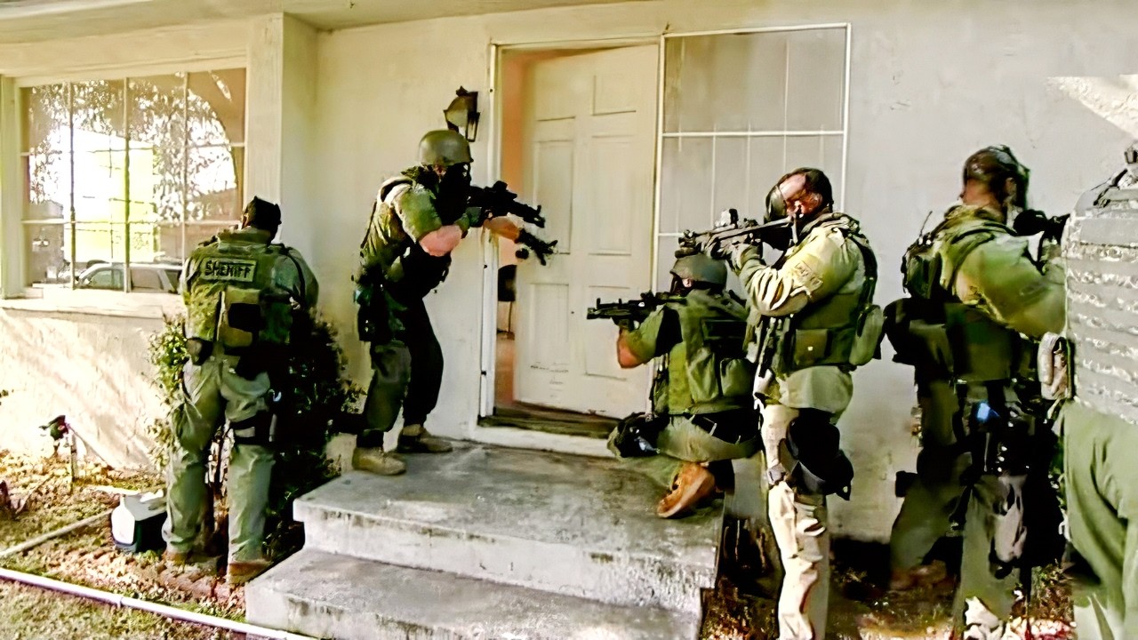 Los Angeles Police: Special Forces Face Gangs