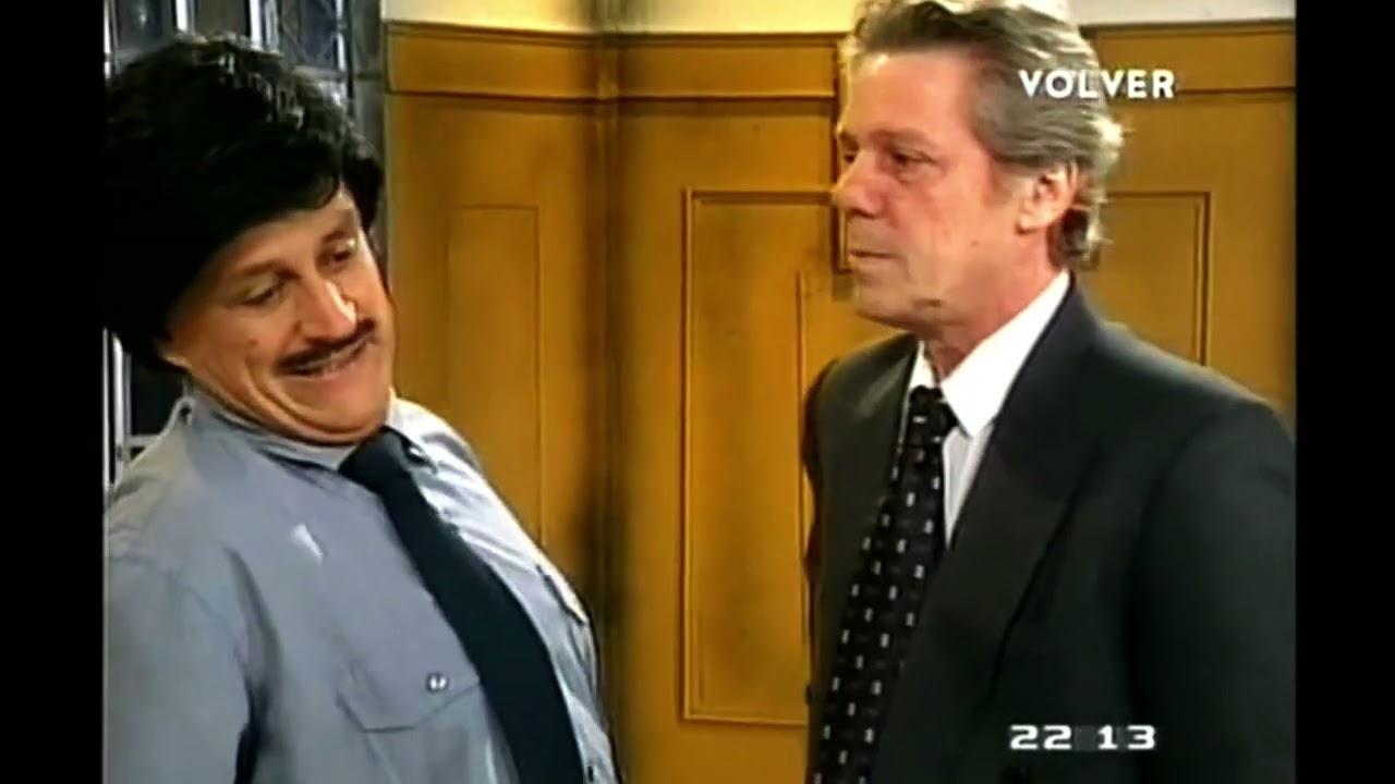 Los momentos más divertidos de La Comisaria 520 una hora con el Agente Cardozo