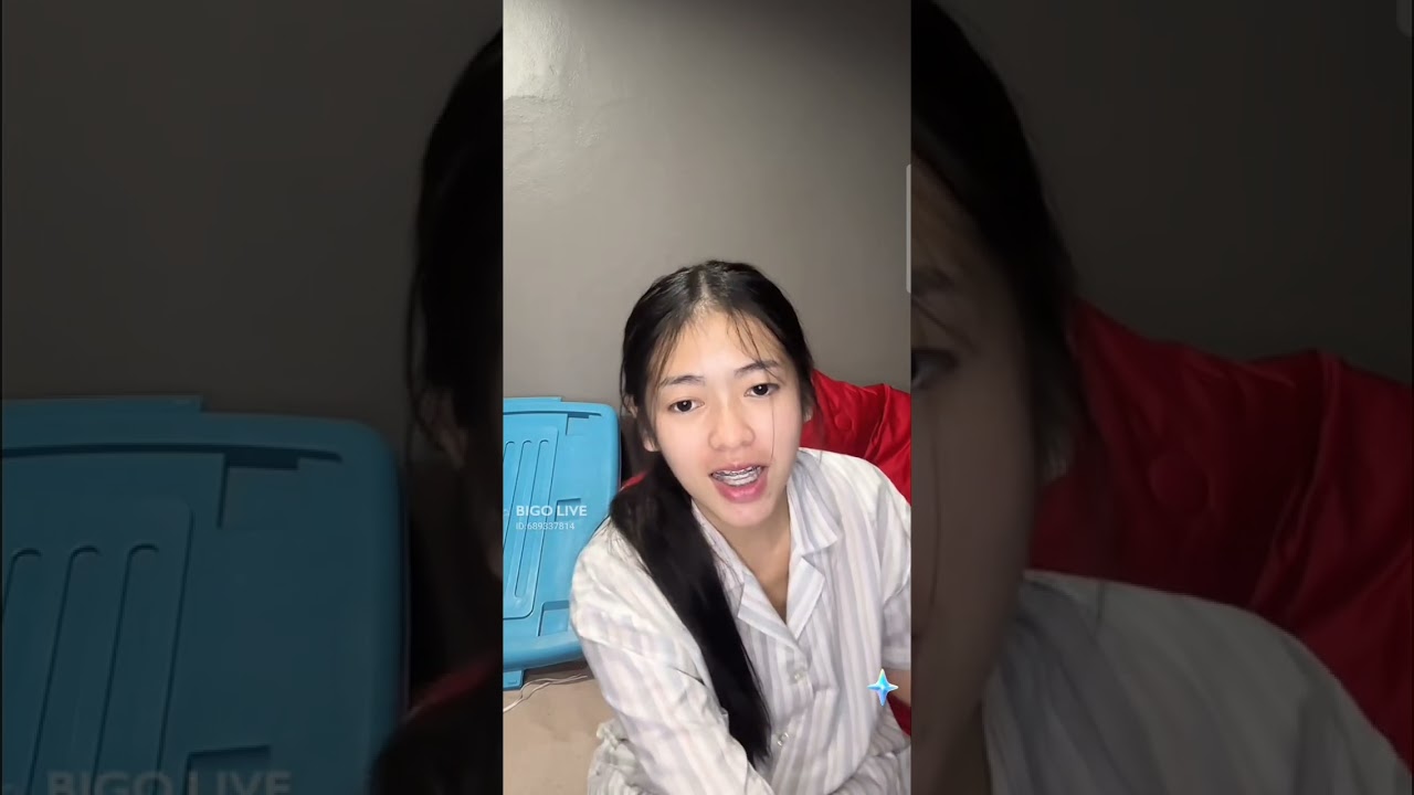 Lovely girl #beautiful #periscope #livestream #1347