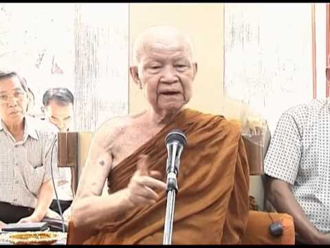 Luangta Maha Bua: Shedding tears in amazement with Dhamma