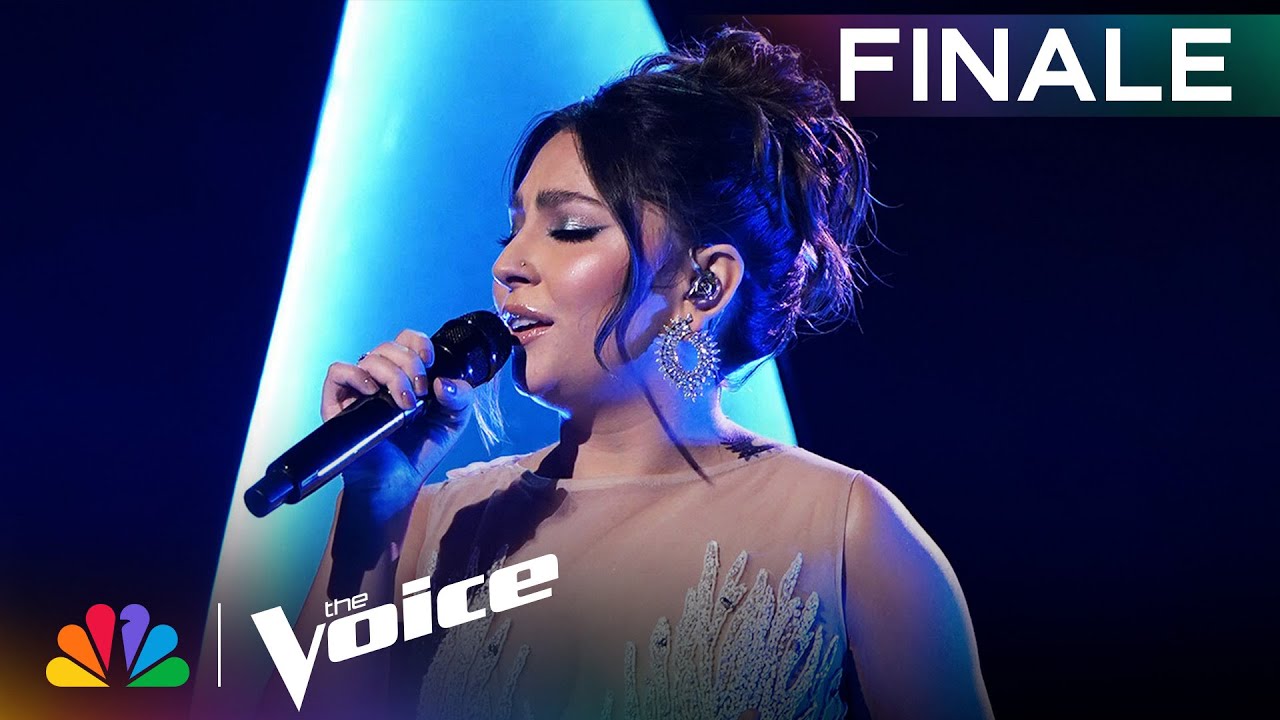 Lucia Flores-Wiseman Performs 