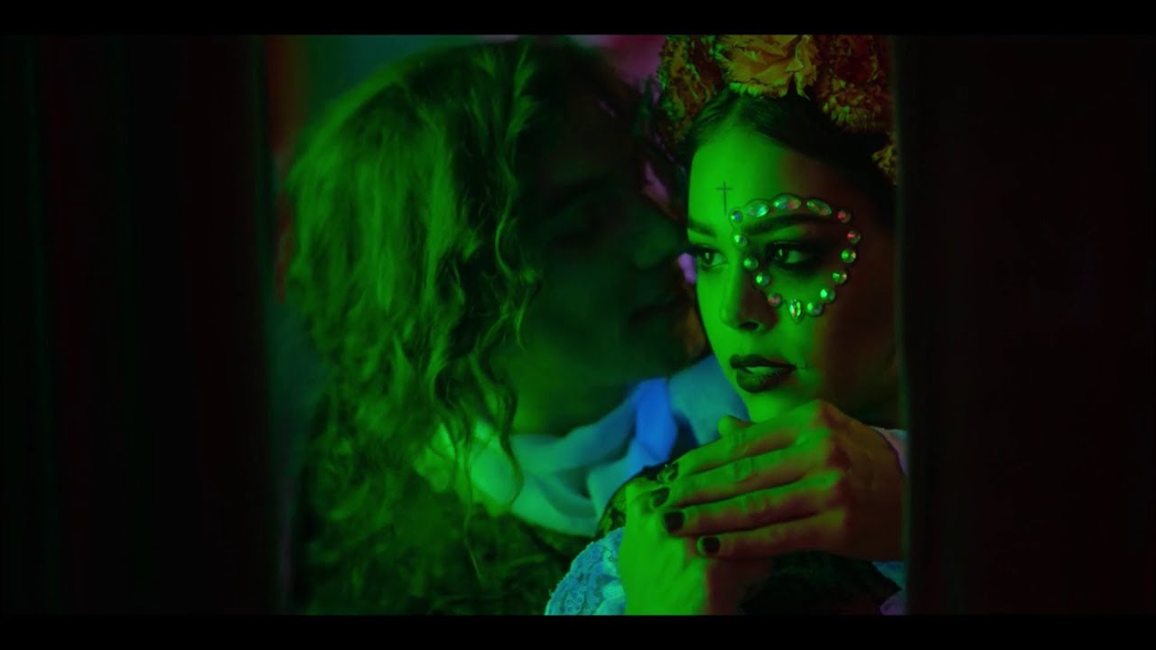 Lucrecia and Valerio Scenes 2x05 - Elite
