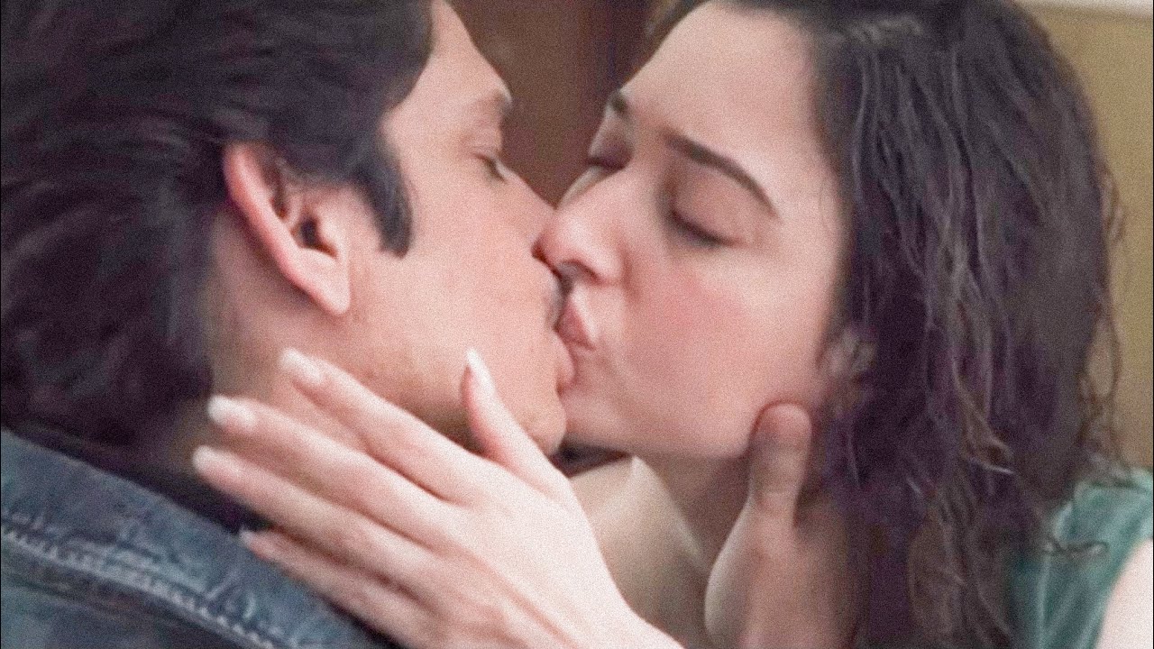 Lust Stories 2 / Kiss Scenes (Tamannaah Bhatia and Vijay Varma)