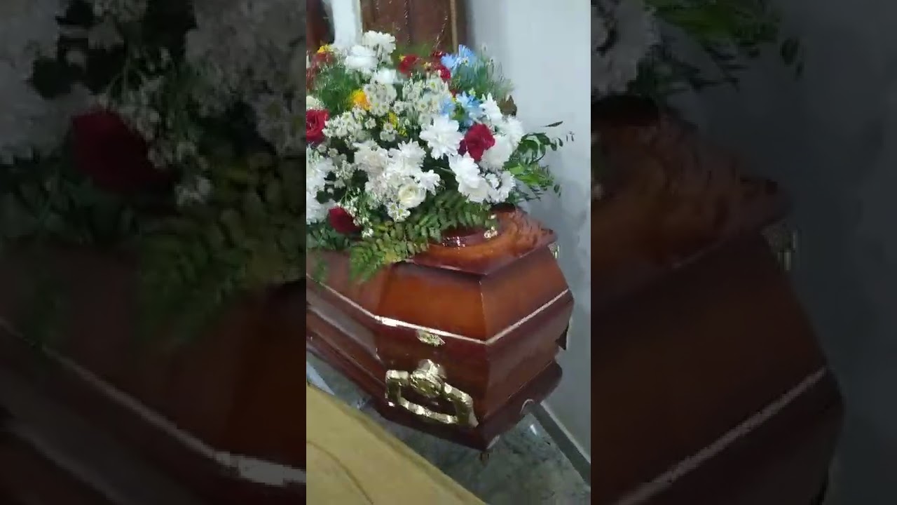Luto, serviço funeral, última homenagem,memorial, Coroa de flores, Urna ornamentação , preparação