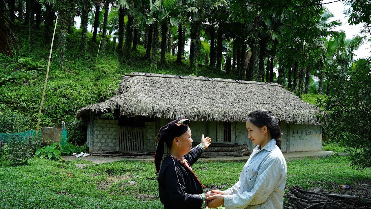 Ly Tieu Nu was given an abandoned house by an old lady - will she accept it?