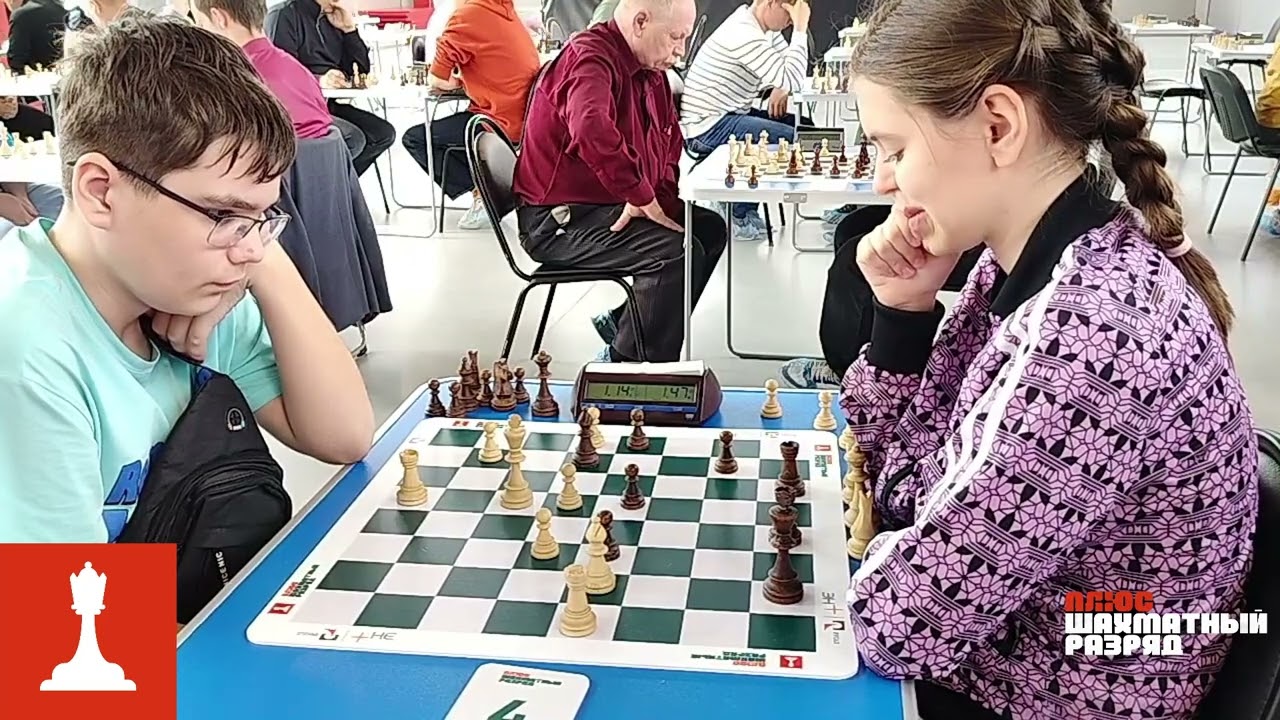 M. Ignatiev (1403) vs Pinkamena (1718). Blitz