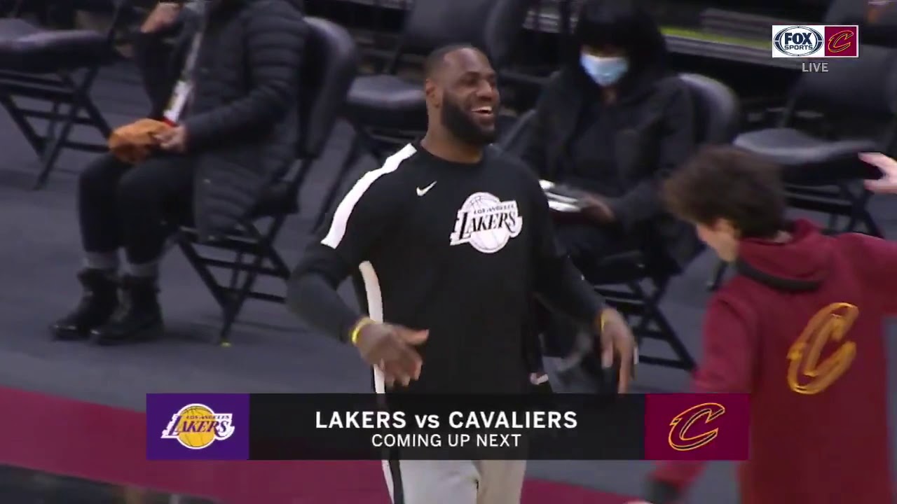 Maç öncesi LeBron James ve Cedi Osman’ın sarıldığı pozitif an ❤️