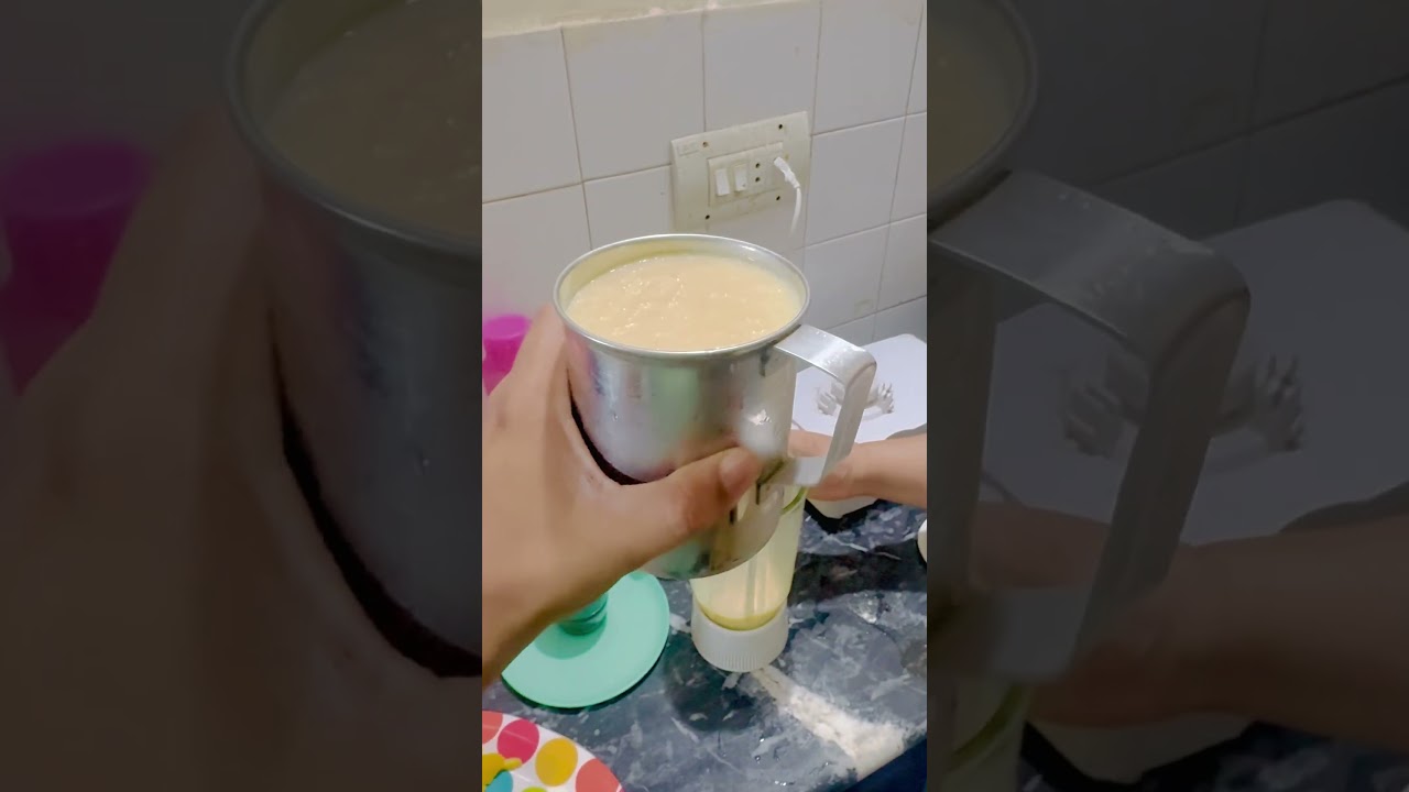 Maa je kay Hath ka Milk Shake