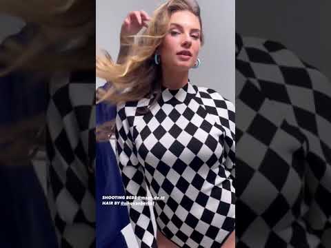 Maan de Steenwinkel in sexy pakje!