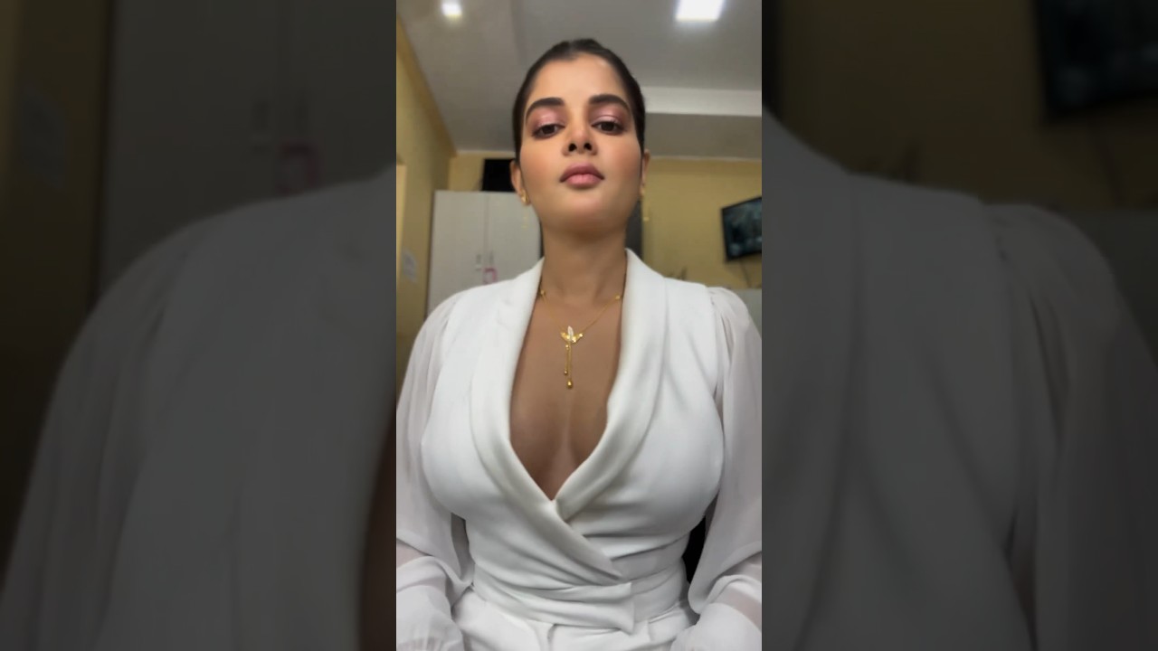 Madhumita Sarcar hot