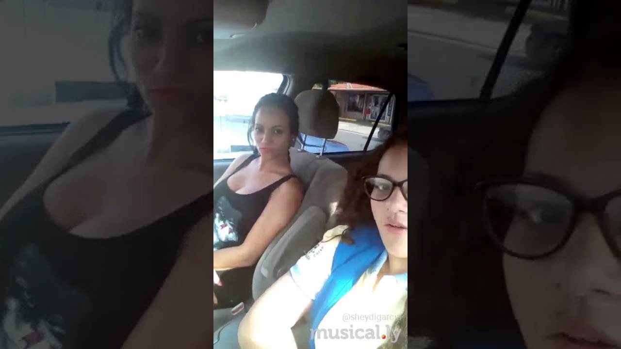 Madre e hija musical. ly