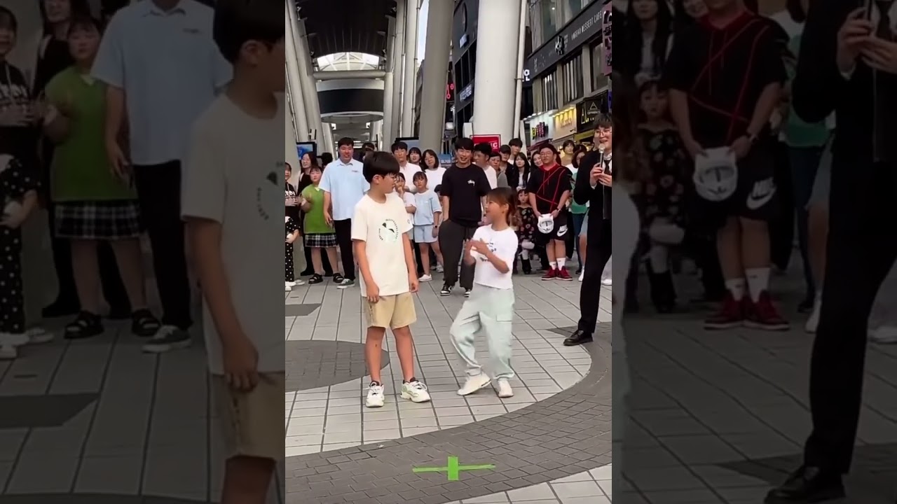 Magic 🤩little girl #cascada dance moves🤣 #dance #cute #funny #shorts #shortsvideo #funnyvideos
