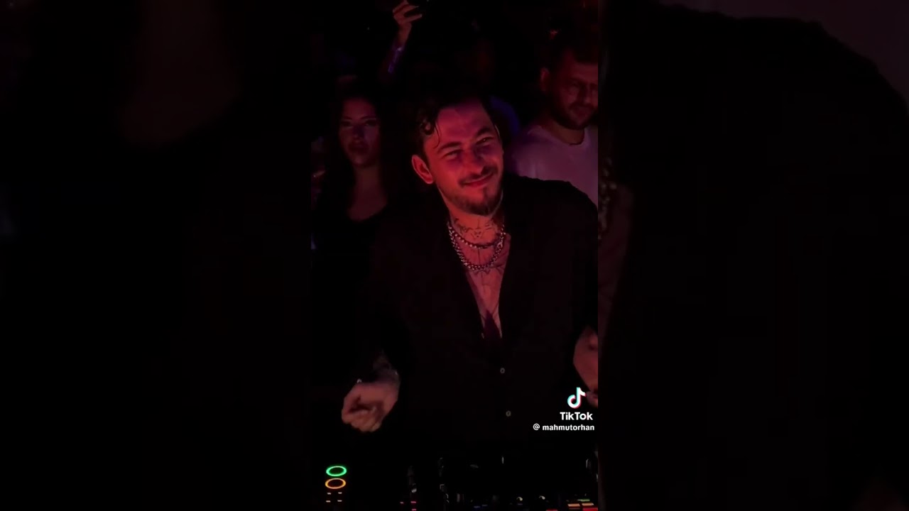 Mahmut Orhan / No hush hush No amphetamine