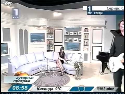 Maja Nikolic Japundza sevanje sexy nogice i prekrstanje
