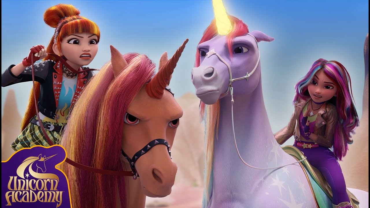 MAJOR Drama Between Val and Sophia 😰 | Unicorn Academy | Cartoons for Kids