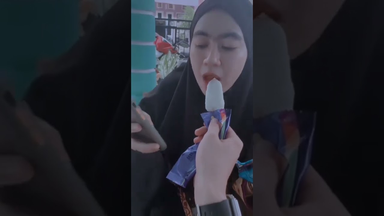 Makan Es Krim Sama Ayang 🥰 #shorts #eskrim #ayang
