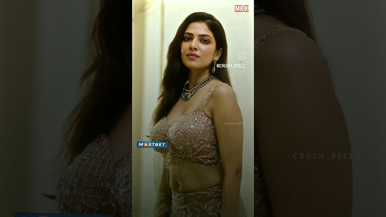 Malavika mohan hot🔥🥵#shorts #short #shortsvideo #shortsfeed #tamil #trendingshorts #viral #trend