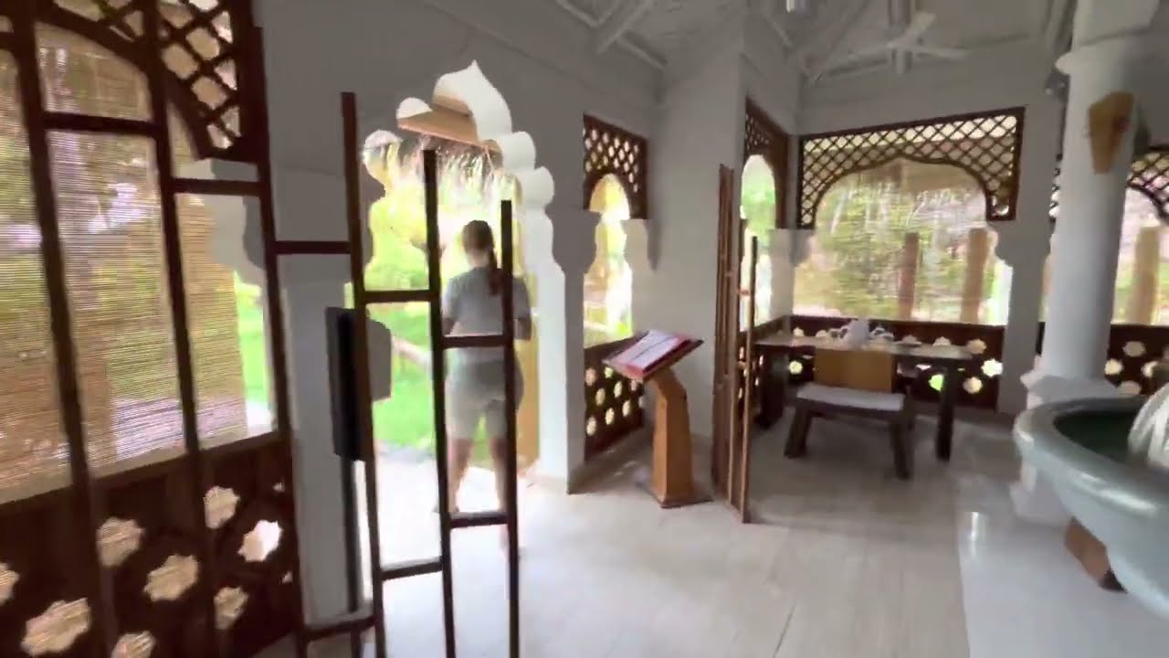 #Maldives Kuramathi Island Resort | Tandoor Mahal Indian restaurant and coffee shop | hotel tour.