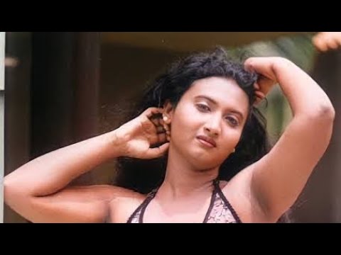 Mallu Roshini bikini beach romance (Plus18)