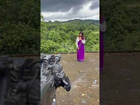 manika mage hithe ll tiktok .....video...hot girl