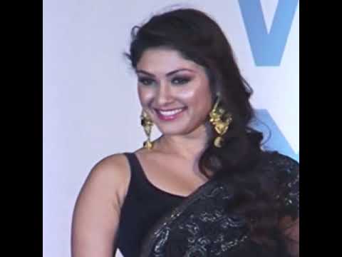 Manjari Fadnis Hot Ramp Walk