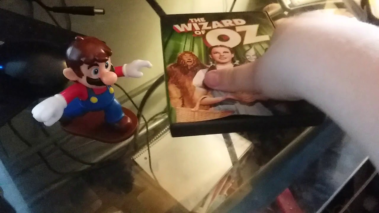 Mario watches the Warner Home Video logo (Father's Day Special)