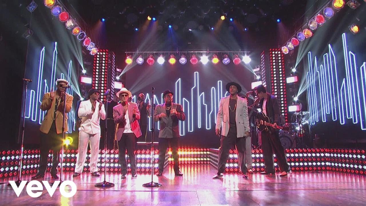 Mark Ronson - Feel Right (Live on SNL) ft. Mystikal