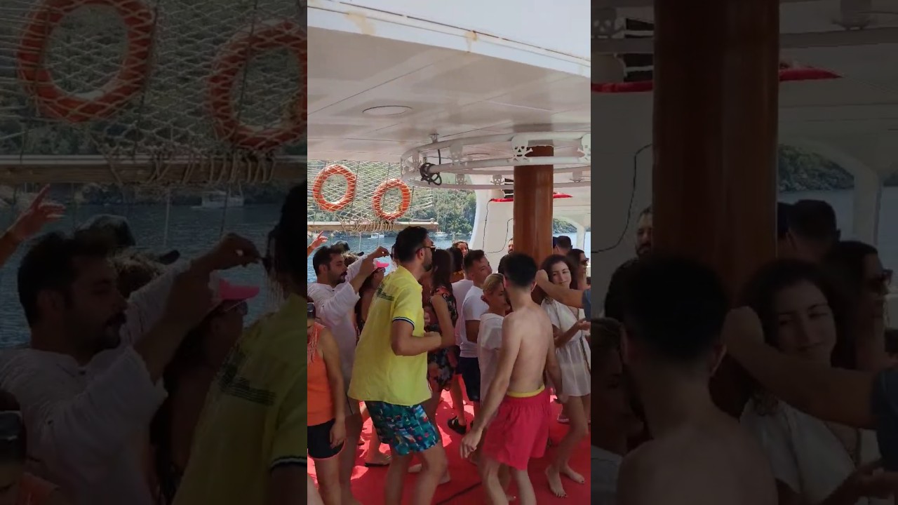 #Marmaris Boat Trip - Dance Party On The Boat - Awesome Views