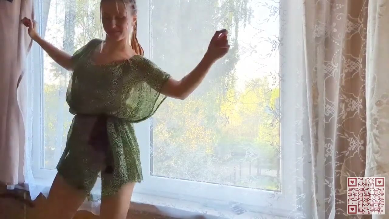 Marta Vlog 🔅 Dancing at the window #001
