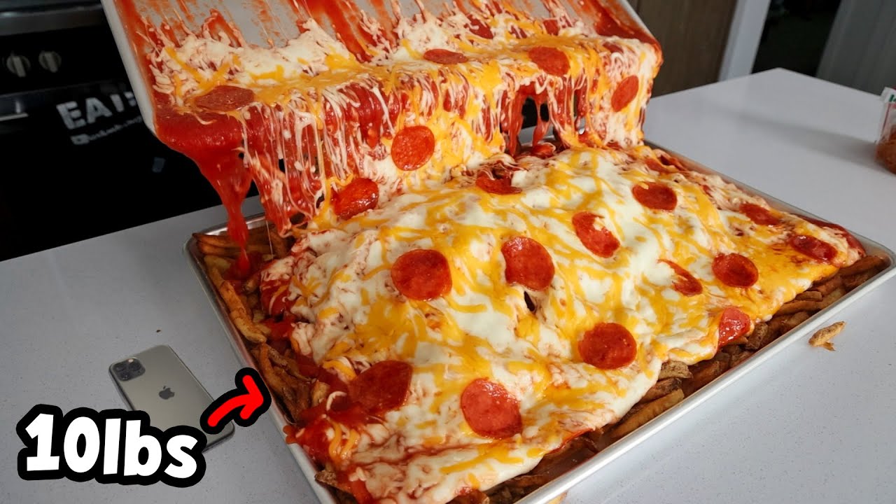 Massive tray of PIZZA FRIES!! (11,706 Calories)