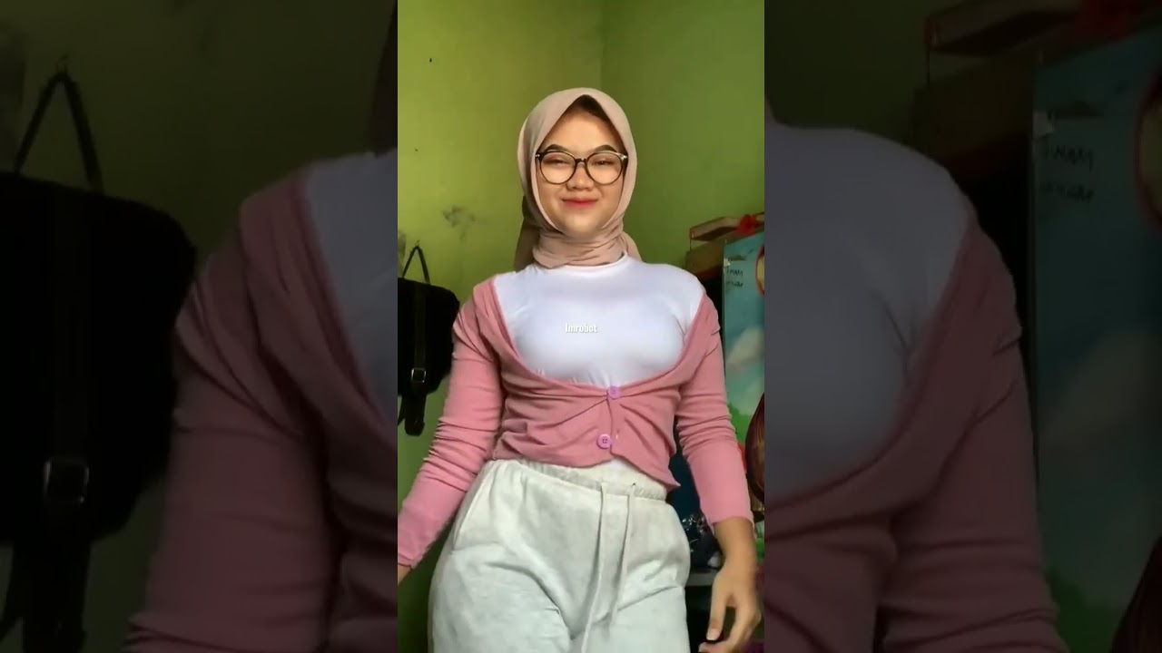 mau di goyang?💦 #like #shorts #viral #penyegaranmata #goyang #subscribe #hijab