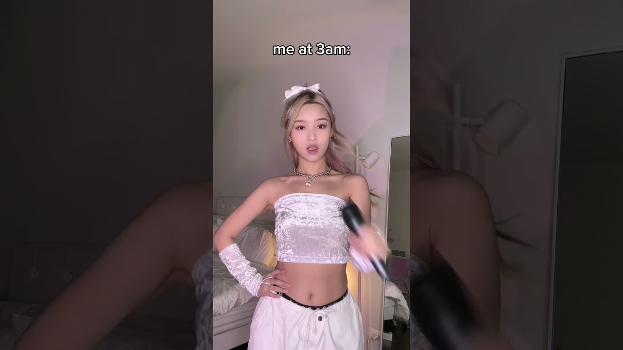 me pretending to be a kpop idol at 3am