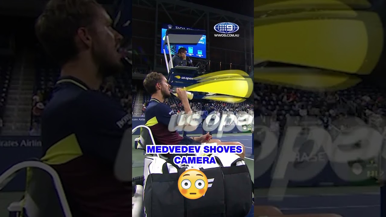 Medvedev was NOT happy. 😳🖥️ #USOpen | LIVE on 9Gem and 9Now. #9WWOS #Tennis