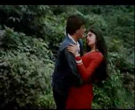 meenakshi_sanju_kiss