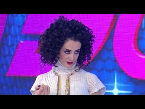 Melek Neden Öyle Bakıyorsun Korkutma Bizi!