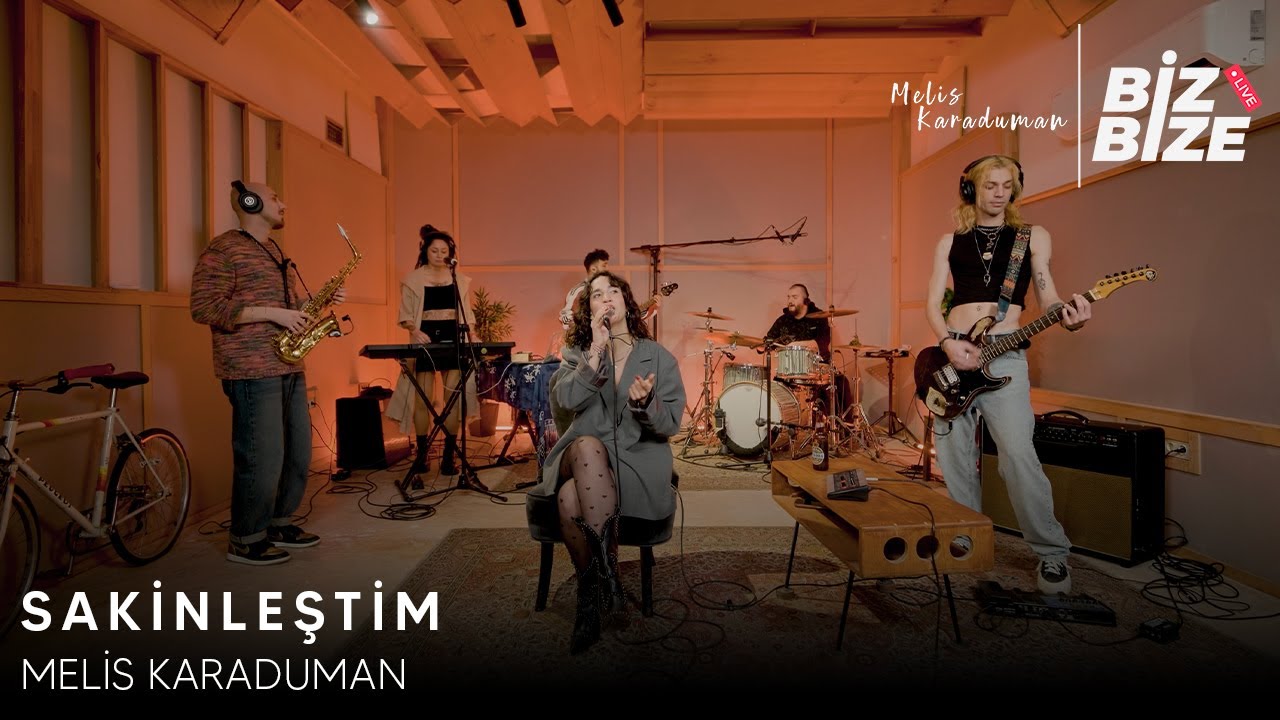 Melis Karaduman - Sakinleştim | Biz Bize Live Session |