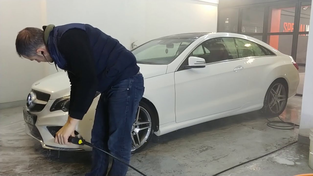 Mercedes Benz E250 Coupe Gtechniq Glass Coating Application