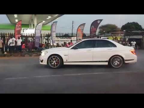 Mercedes C63 Burnout Spinning