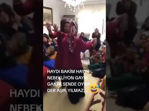 merdivenin altinda agam yar bidenem.yar. super oynuyorlar