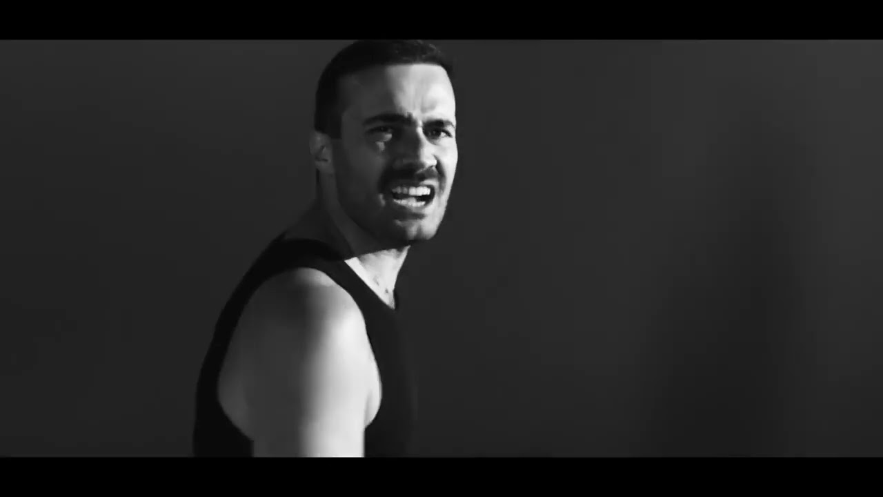 MERT DEMİR - DELİSİN