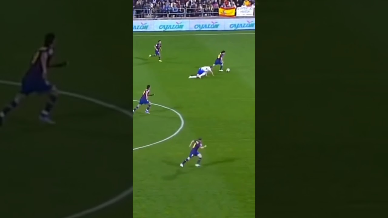 Messi Dribbles Entire Team 😨🌪️🐏